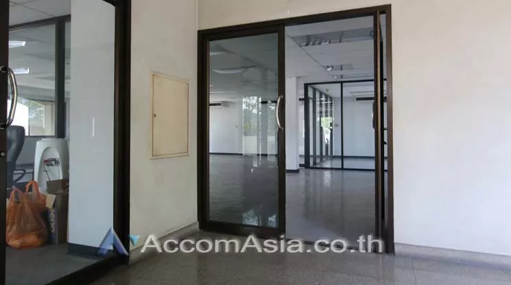  1  Office Space For Rent in Phaholyothin ,Bangkok  at Baan Jaroensook AA14292